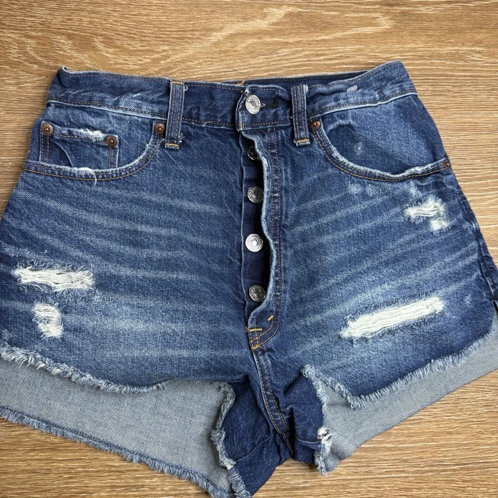 Abercrombie & Fitch High Rise Distressed Denim Shorts Women's Size 25 Raw Hem